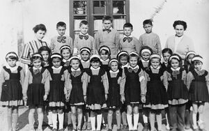 1920 Bunica Alexandrina Dusescu.jpg