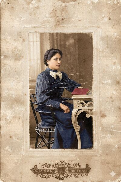 File:1909 Feb 14 Bucuresti (Fotografiata in ziua de 14 Februarie, 1909 Bucuresti-16 ani la scoala) C.jpg